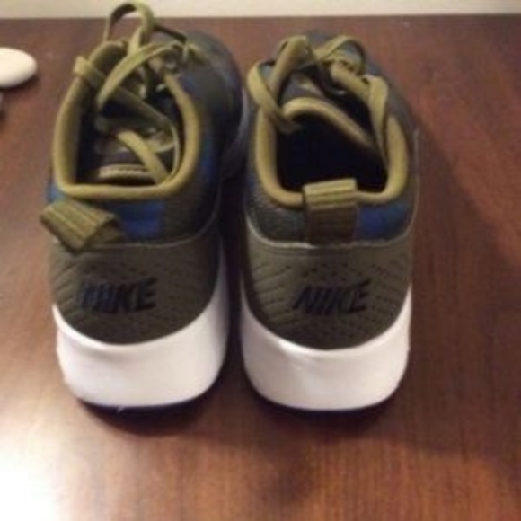 NEW Nike Air Max Thea Running Shoe Camo 9 - Picture 6 of 8